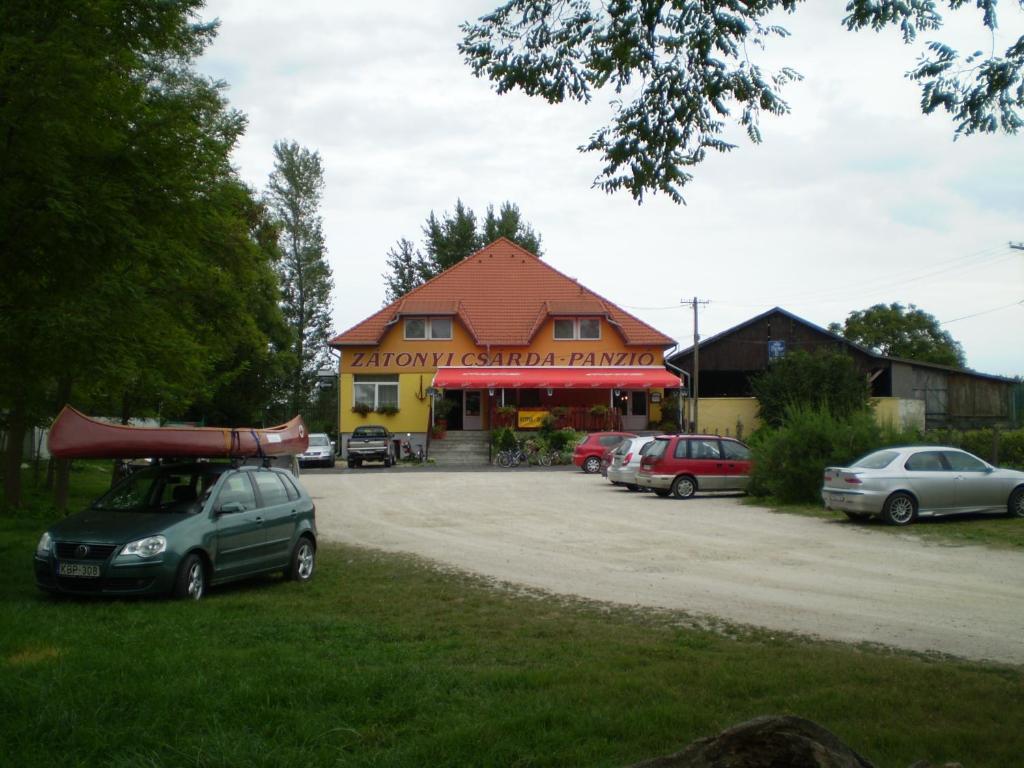 Zatonyi Csarda Panzio Acomodação com café da manhã Dunasziget Exterior foto