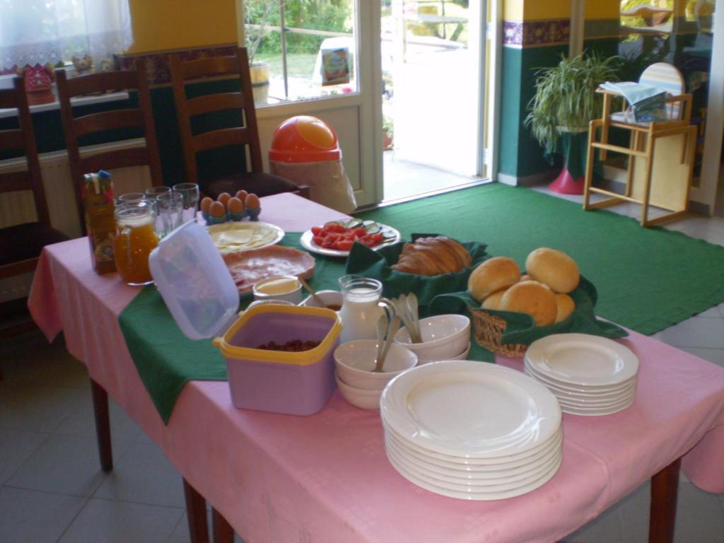 Zatonyi Csarda Panzio Acomodação com café da manhã Dunasziget Exterior foto